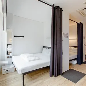  Hostal Radzone